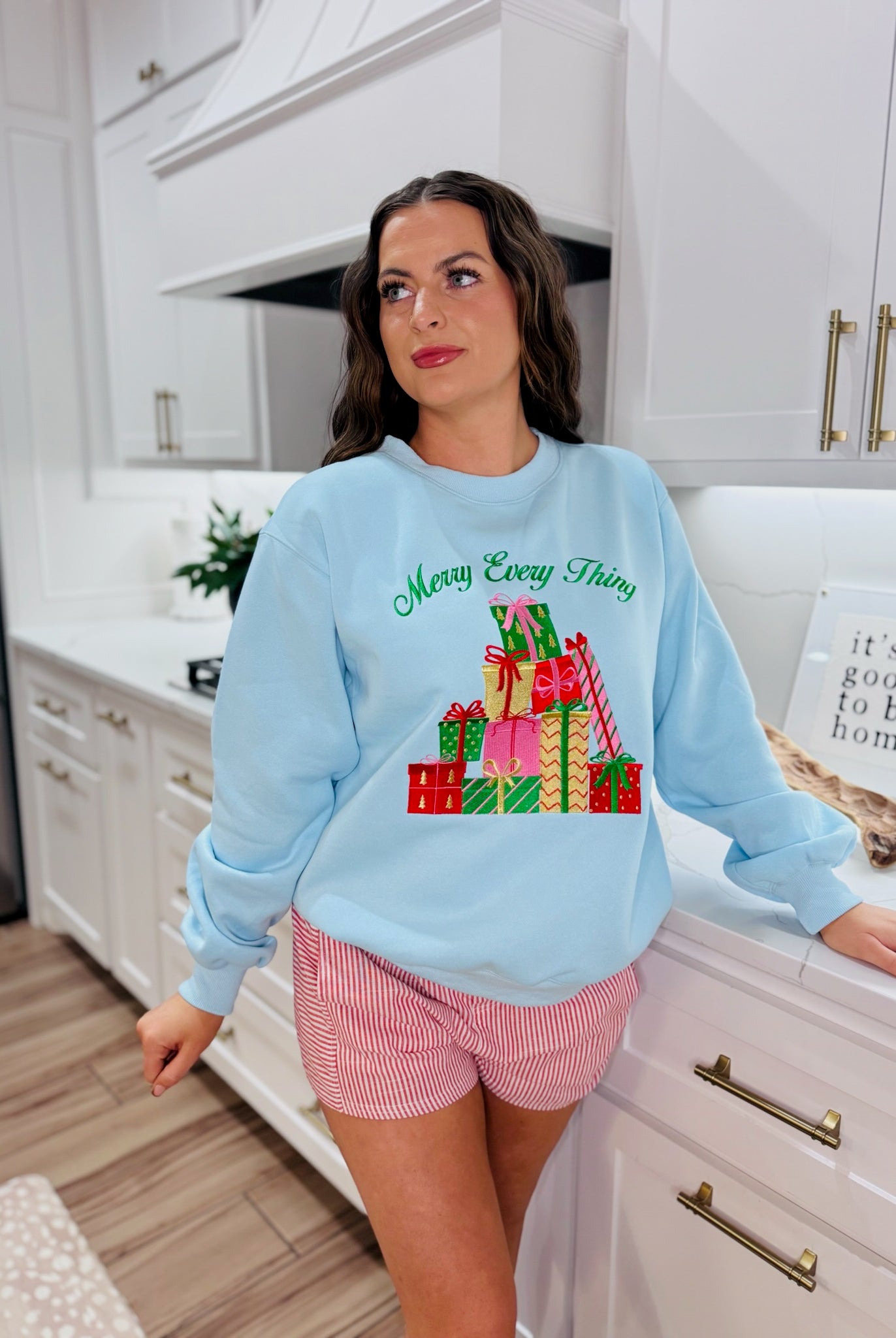 LIGHT BLUE ’MERRY EVERYTHING’ PRESENT EMBROIDERED SWEATSHIRT
