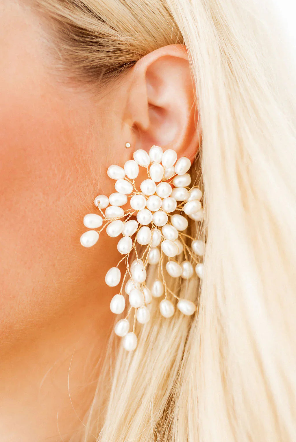 ARIEL PEARL STATEMENT EARRINGS BY LINNY CO - Earrings