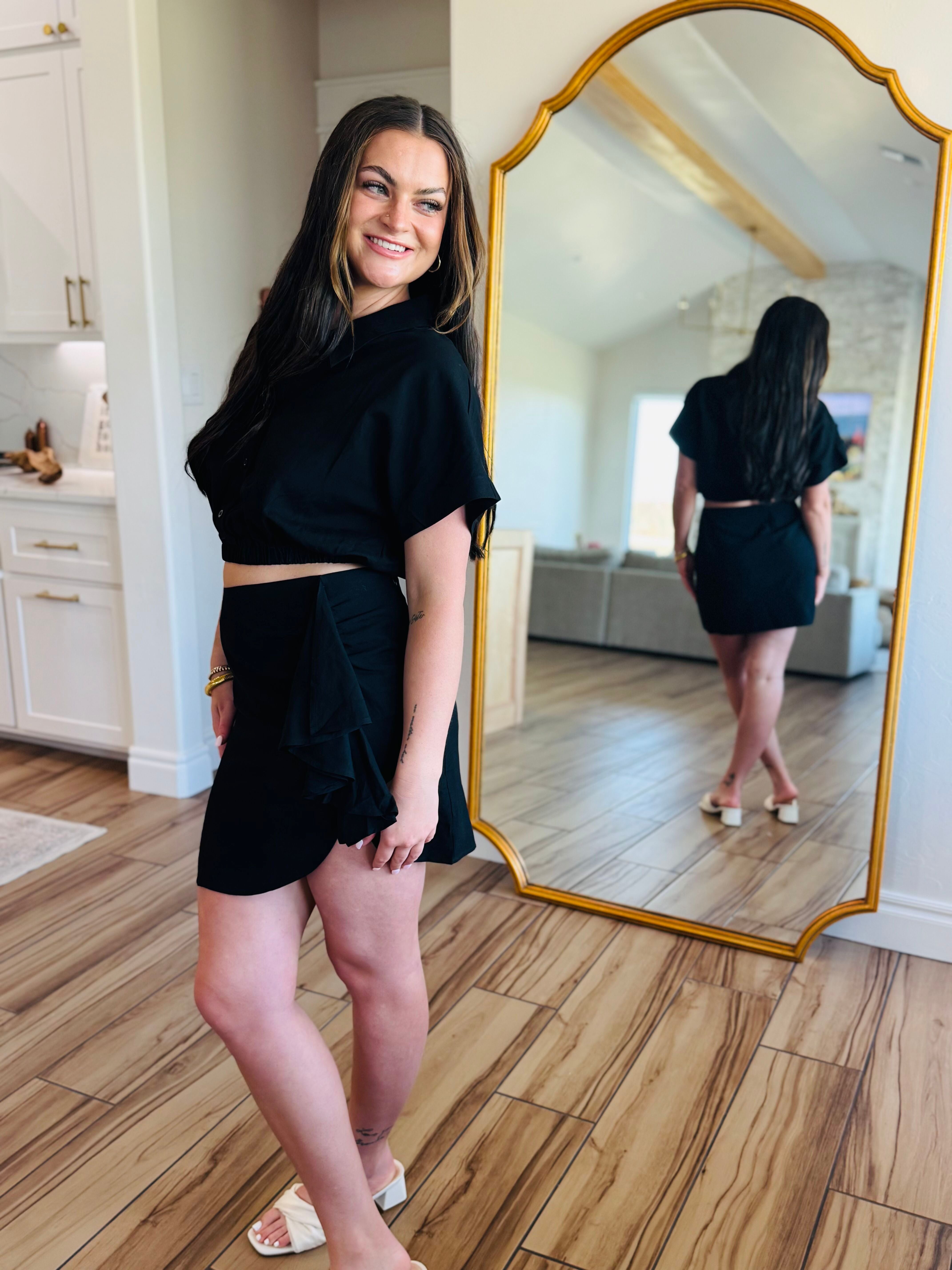 BLACK LINEN TWO PIECE SKIRT SET - Close up view of black linen fabric, illustrating quality and style of the two piece skirt set by Mable.