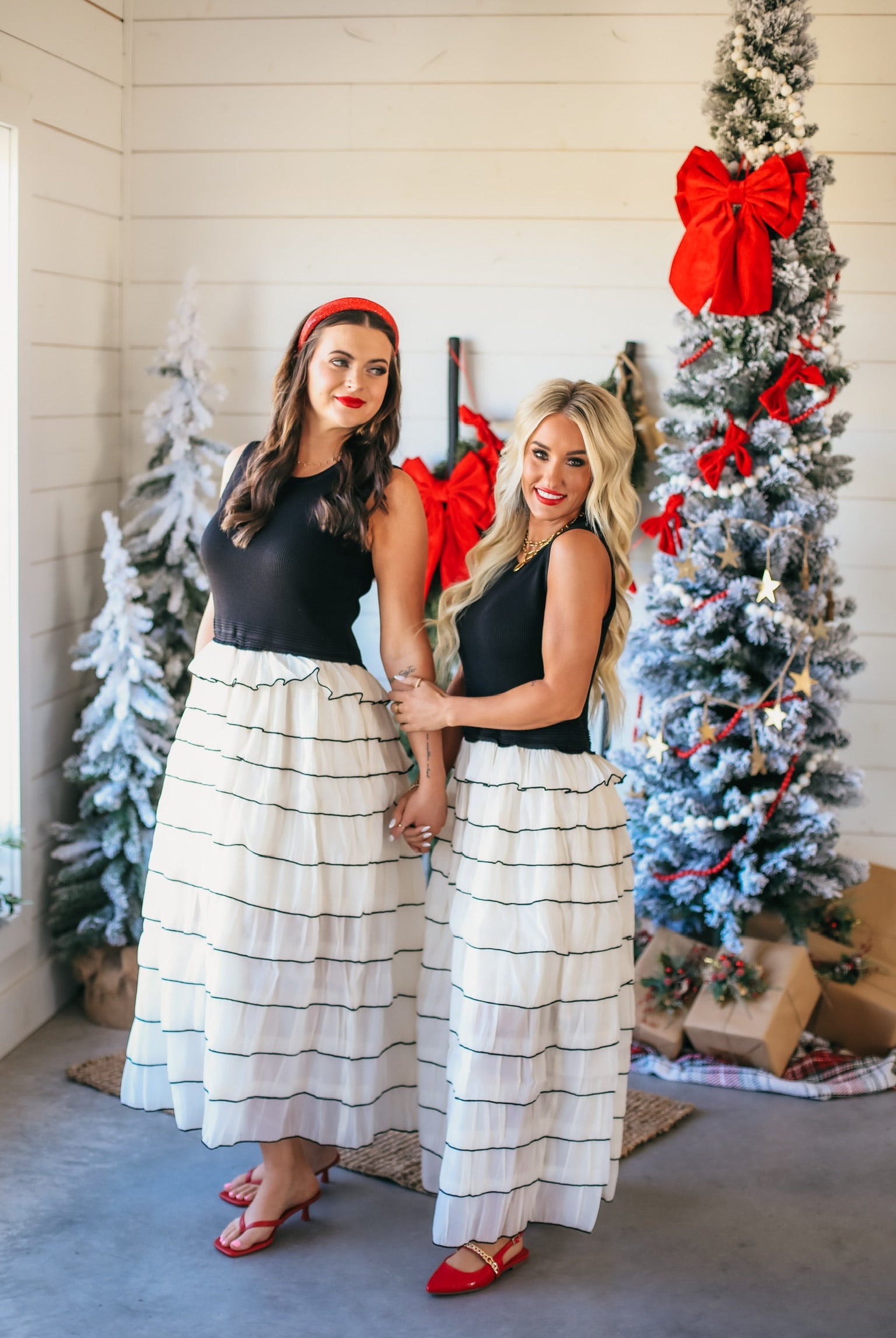 CONTRAST BLACK AND IVORY LACE RUFFLE LAYERED DRESS - Dress