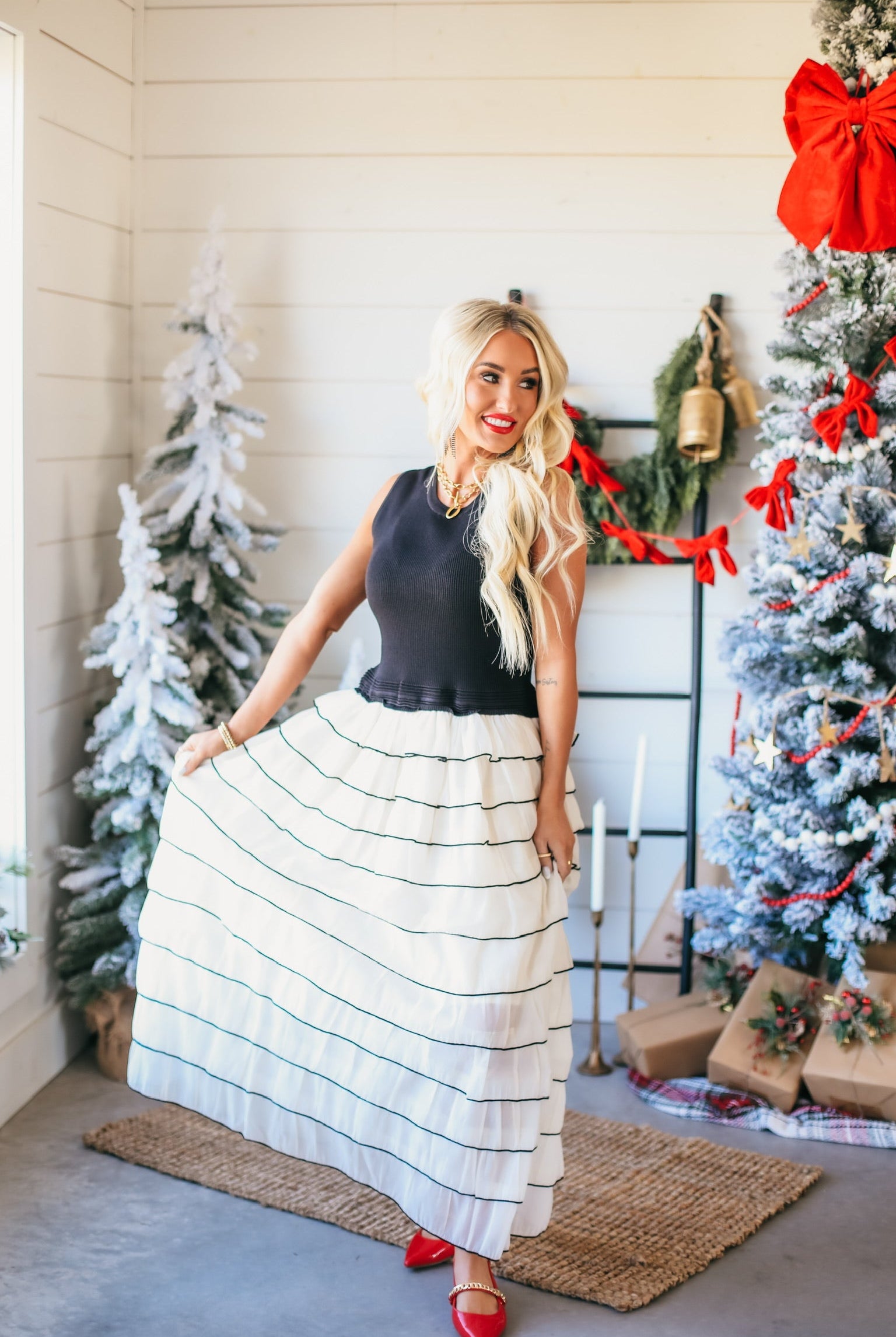 CONTRAST BLACK AND IVORY LACE RUFFLE LAYERED DRESS - Dress