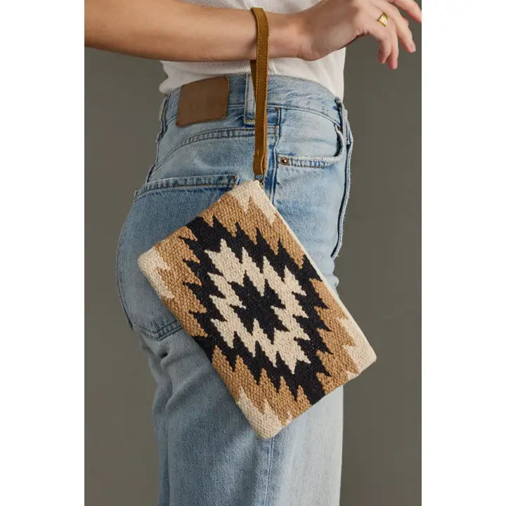 CREAM BLACK & TAN WESTERN INSPIRED WRISTLET