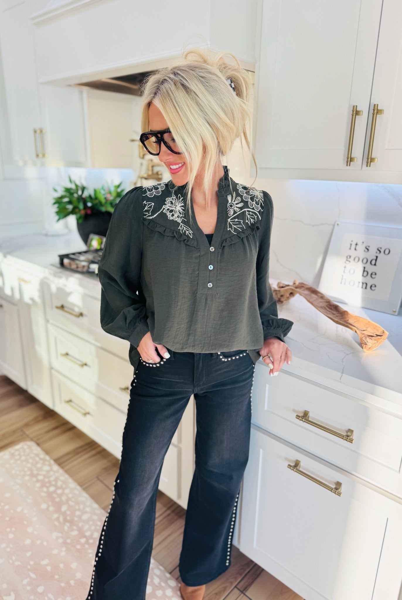 ENTRO LONG SLEEVE TOP WITH CREAM FLORAL EMBROIDERY - Tops