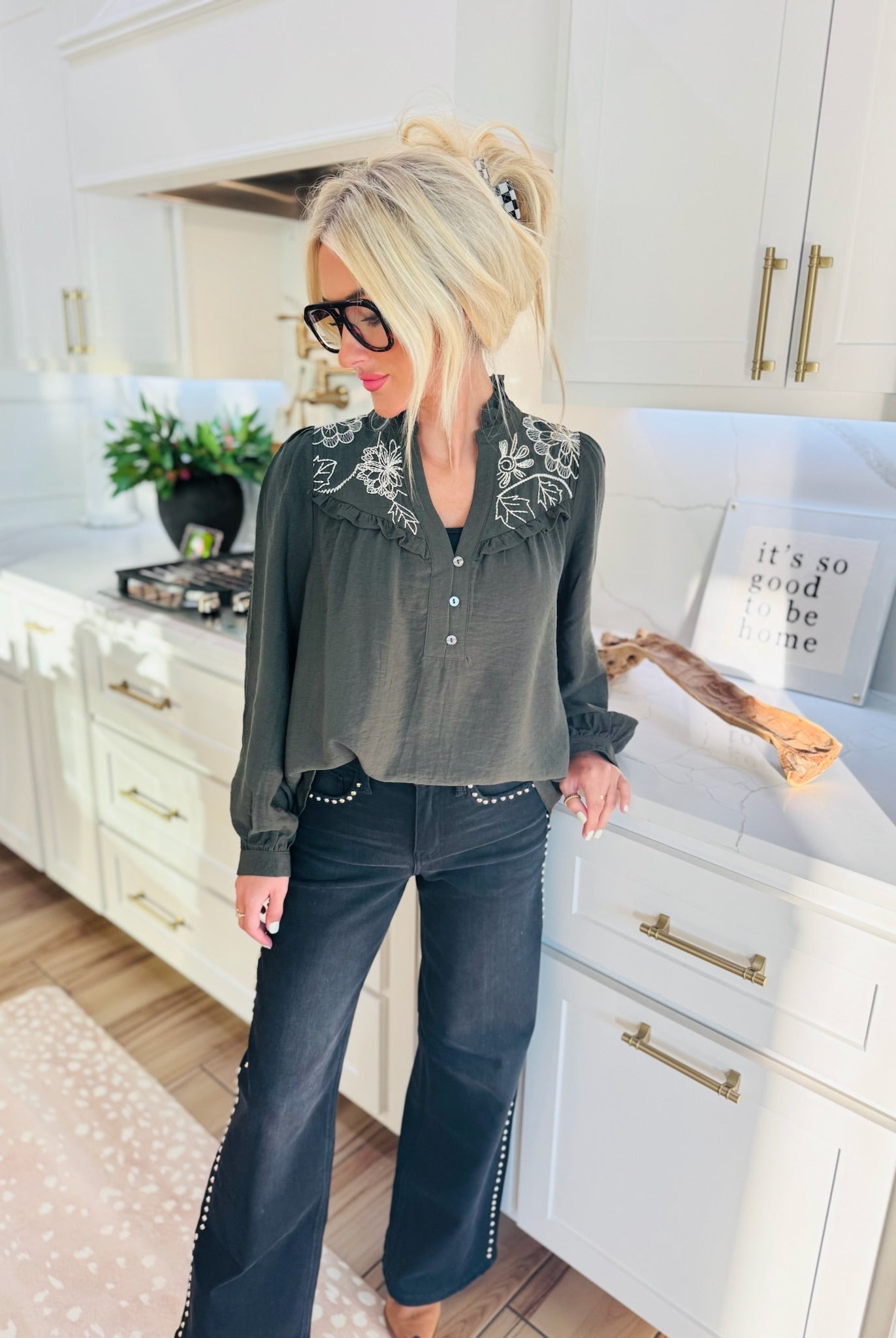 ENTRO LONG SLEEVE TOP WITH CREAM FLORAL EMBROIDERY - Tops