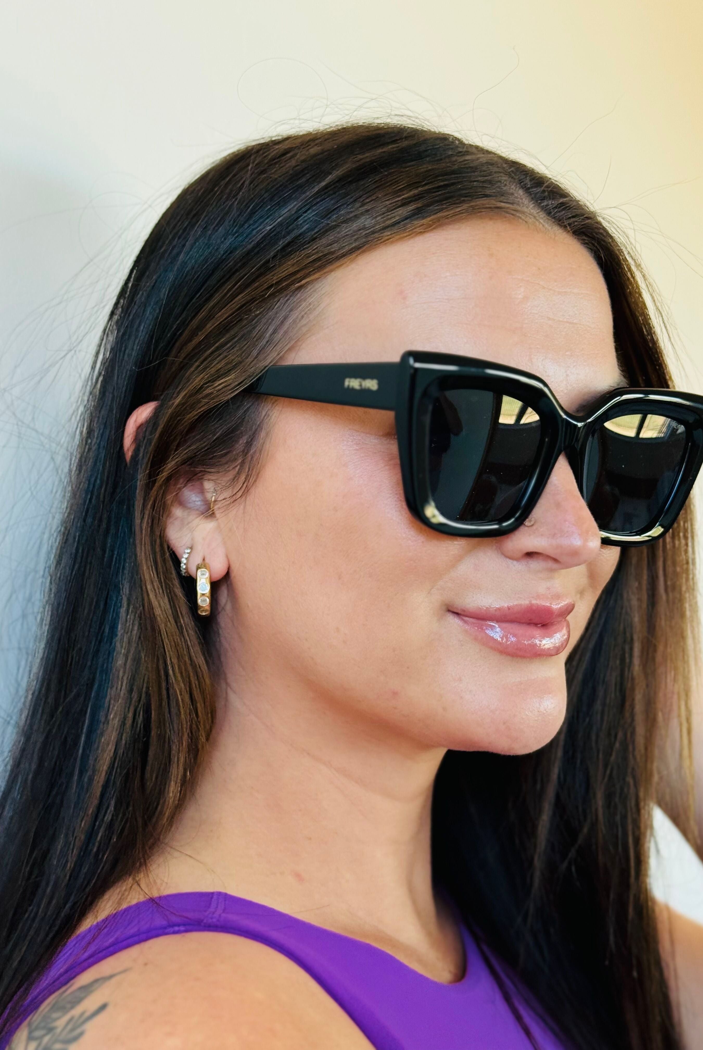 FREYRS Portofino Women's Fashion Cat Eye Sunglasses featuring biodegradable acetate frames and nylon lenses, offering 100% UV protection and an elegant oversized cat eye design.