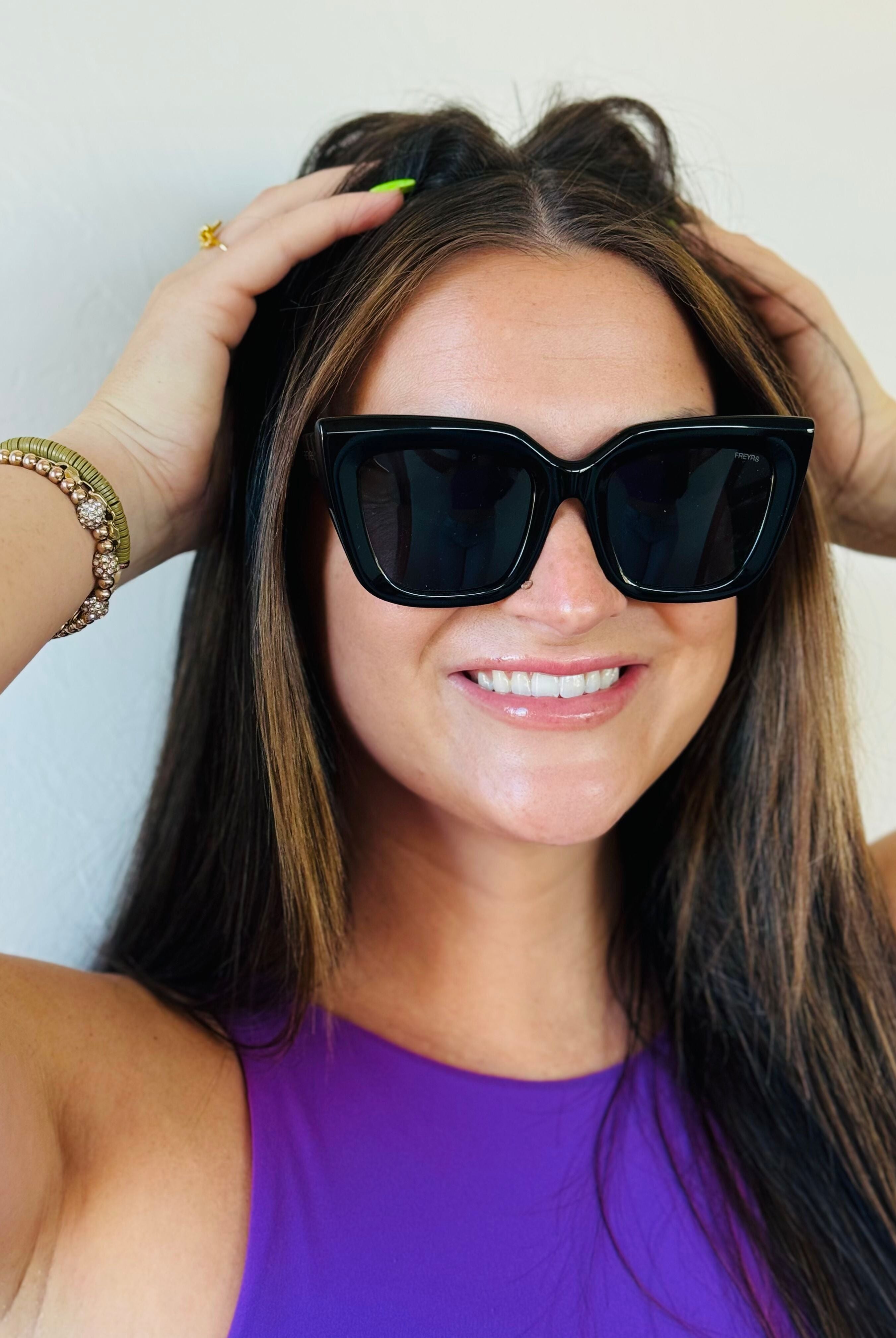 Stylish FREYRS Portofino Women's Fashion Cat Eye Sunglasses showcasing premium quality with stainless steel hinges, ideal for fashion-forward women seeking luxury and comfort.