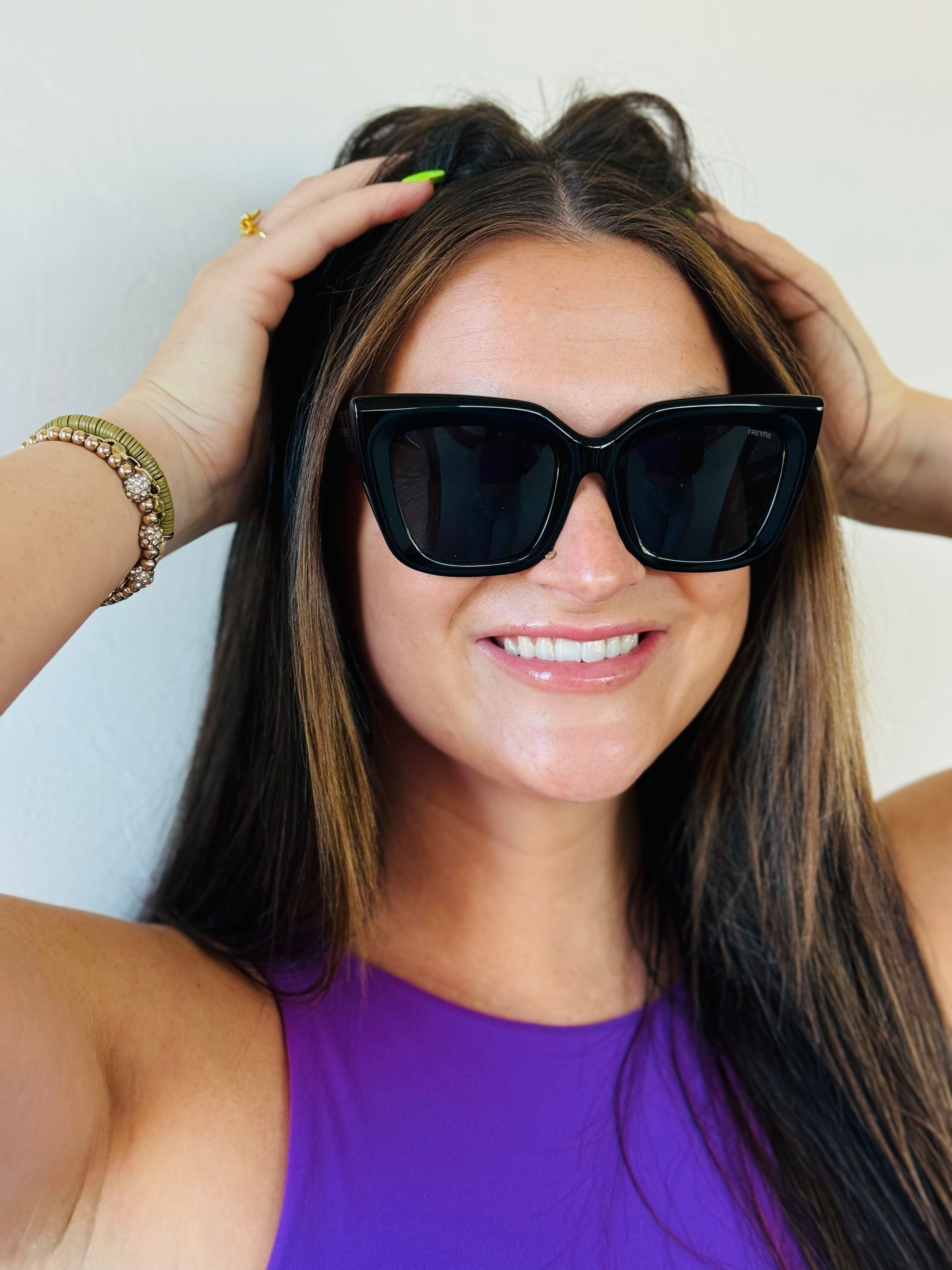 Stylish FREYRS Portofino Women's Fashion Cat Eye Sunglasses showcasing premium quality with stainless steel hinges, ideal for fashion-forward women seeking luxury and comfort.