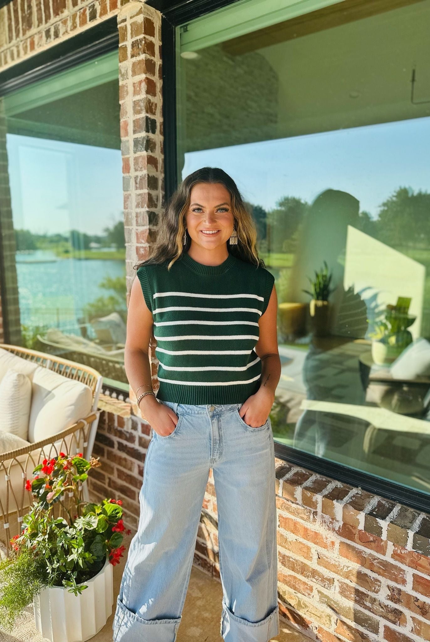 HUNTER GREEN AND CREAM STRIPED SLEEVELESS SWEATER - Tops