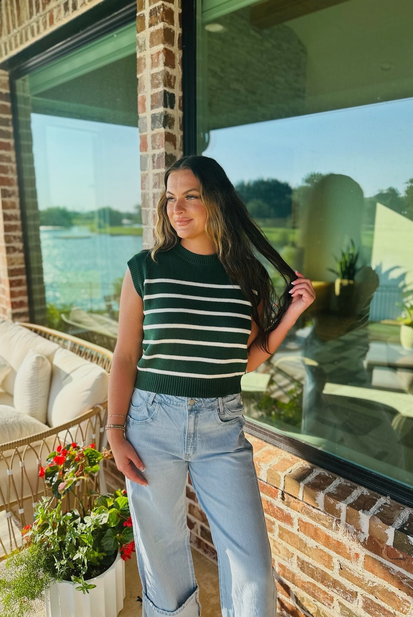 HUNTER GREEN AND CREAM STRIPED SLEEVELESS SWEATER - Tops