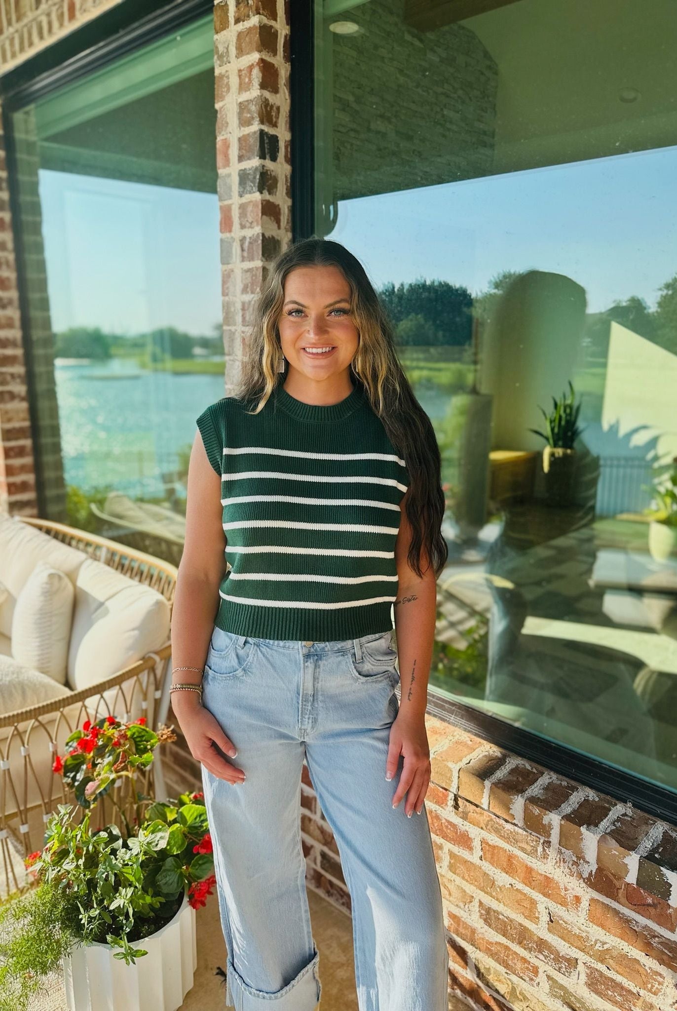 HUNTER GREEN AND CREAM STRIPED SLEEVELESS SWEATER - Tops