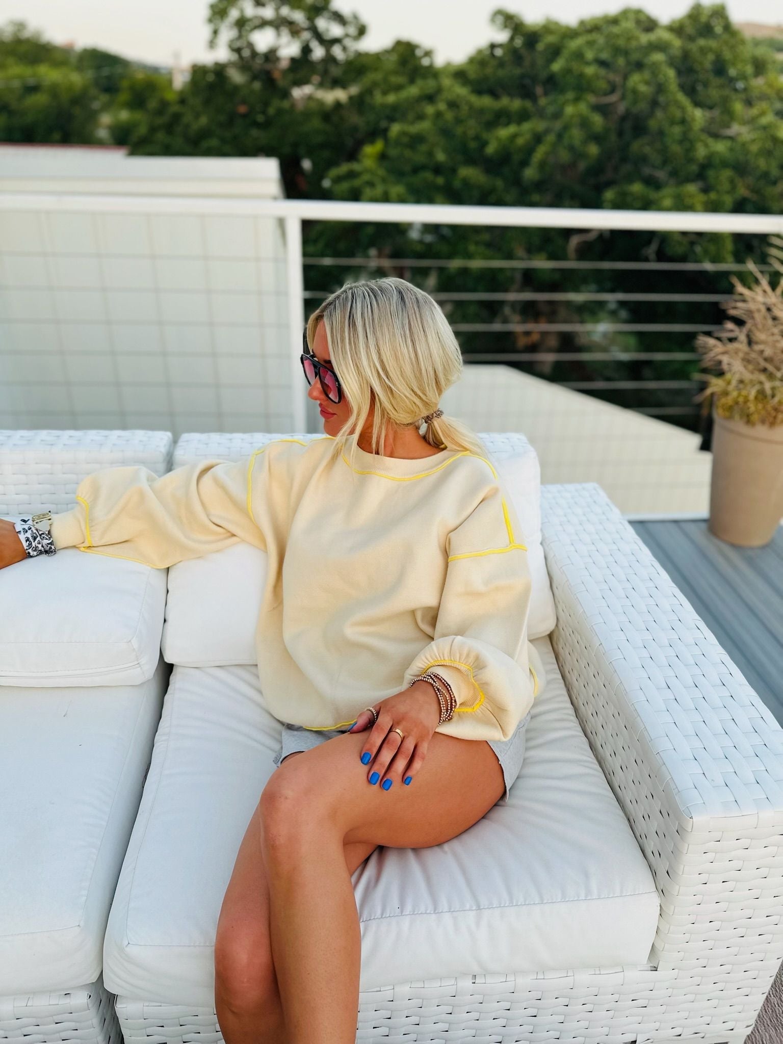 LEMON LONG SLEEVE CREW NECK SWEATER - Tops