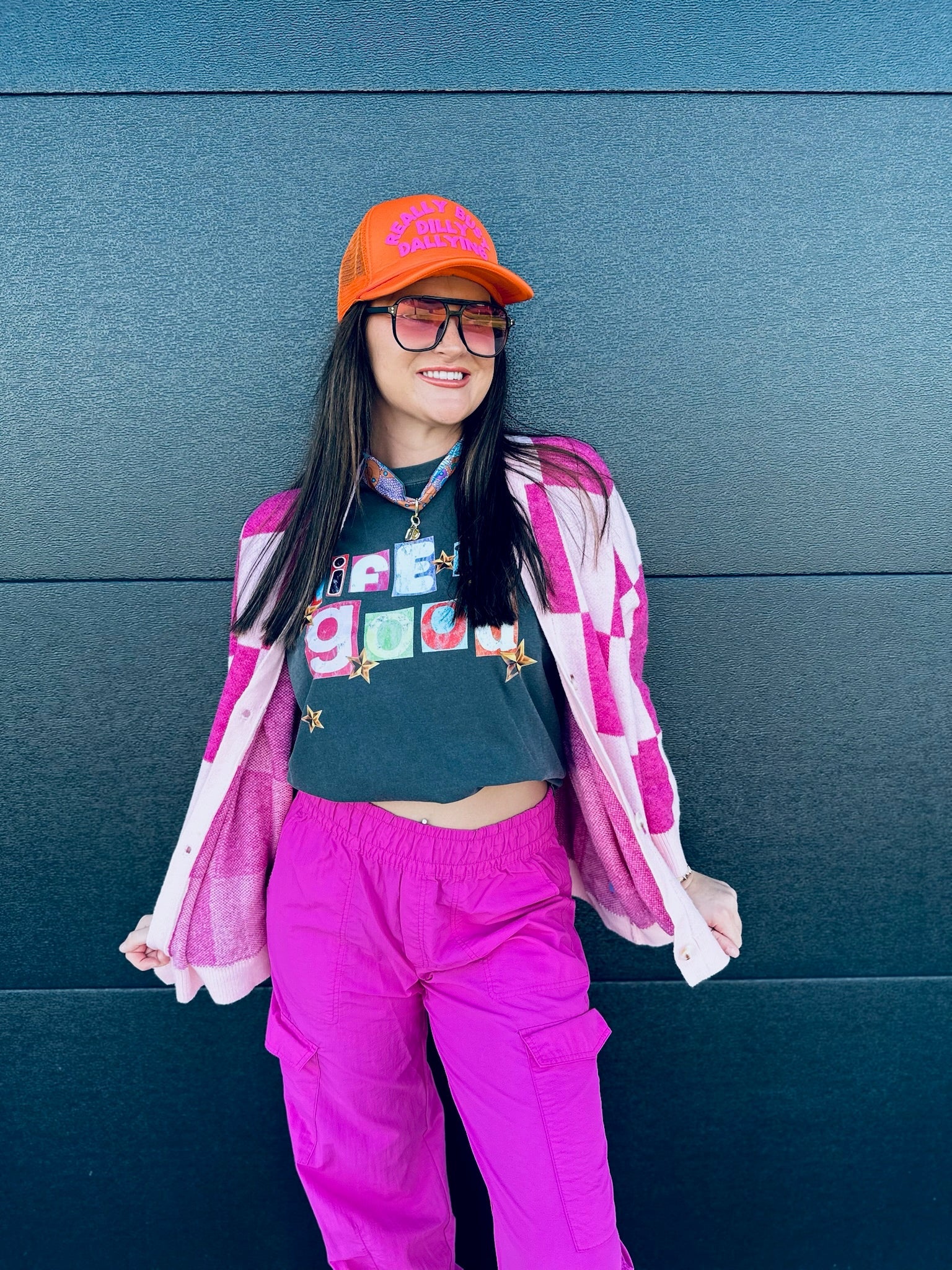 LIFE IS GOOD GRAPHIC TEE- CHARCOAL - Tops