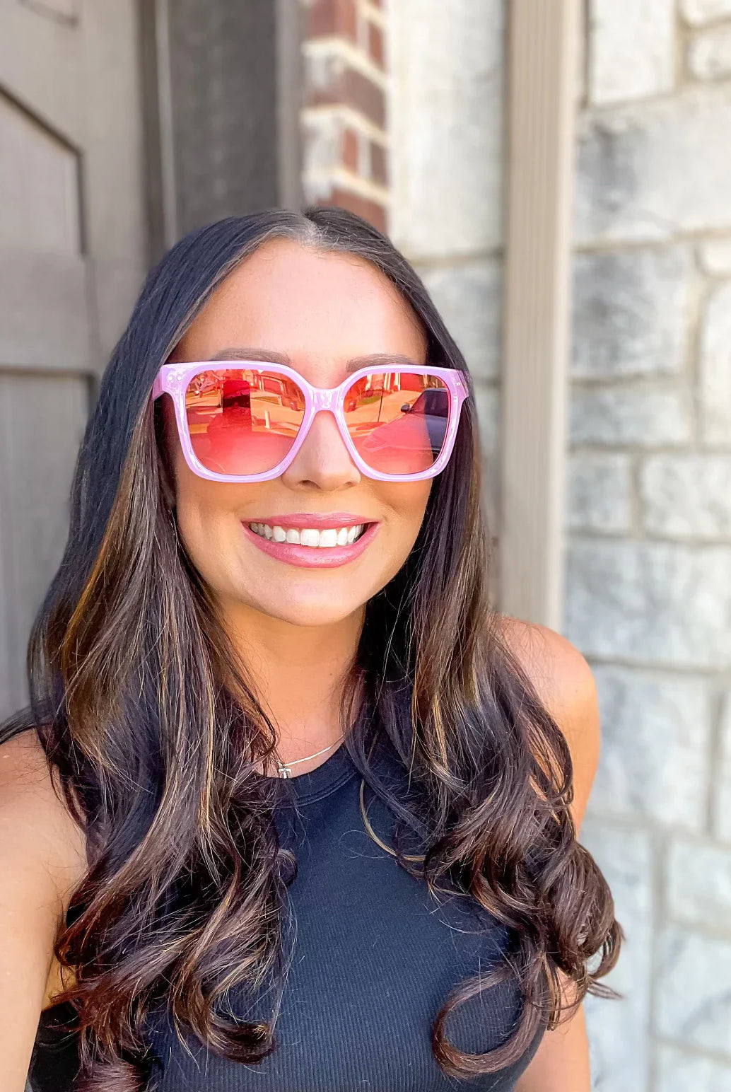LINNY IN PINK SUNGLASSES- DAX EYEWEAR