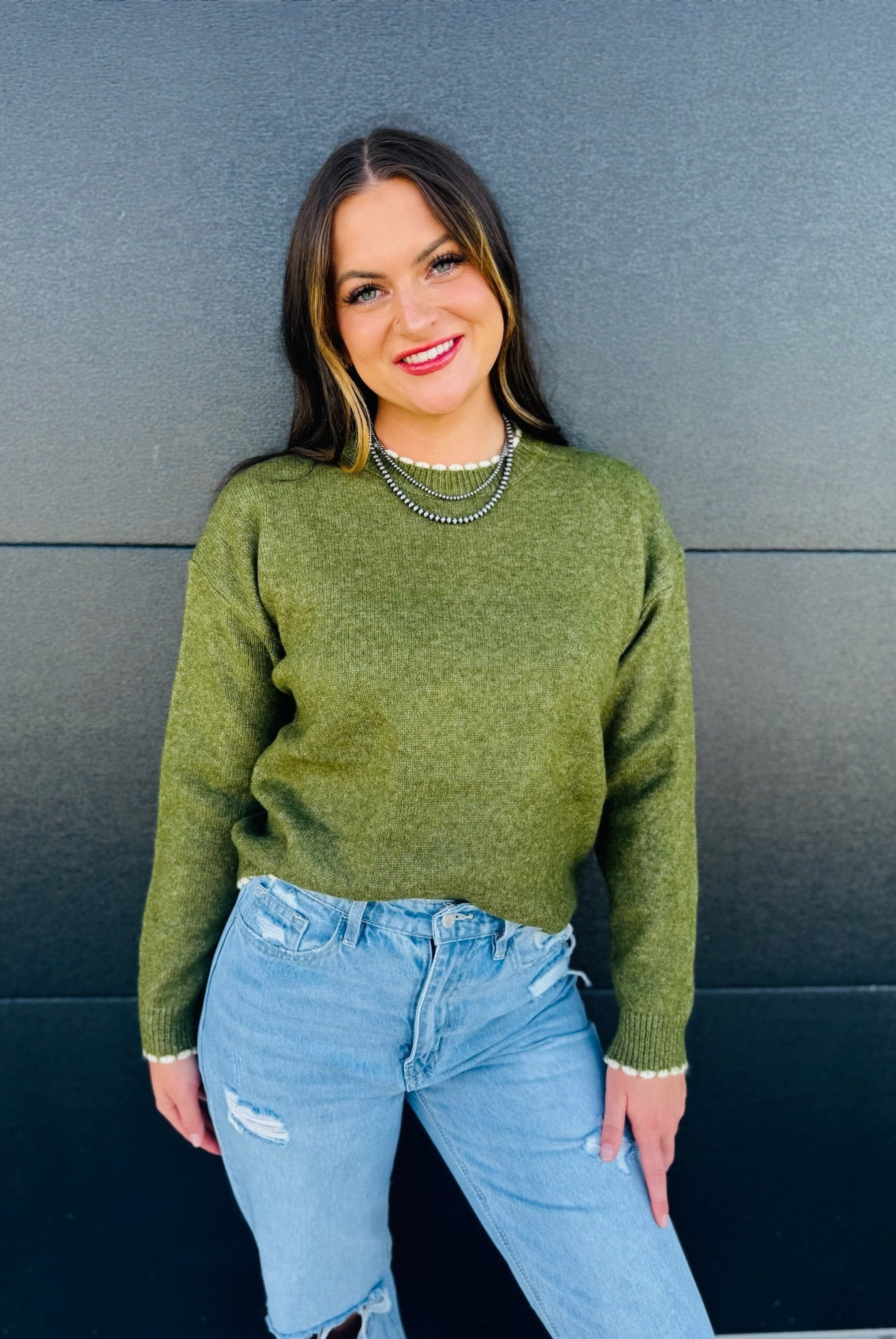OLIVE GREEN SWEATER WITH CREAM DETAILS - Tops