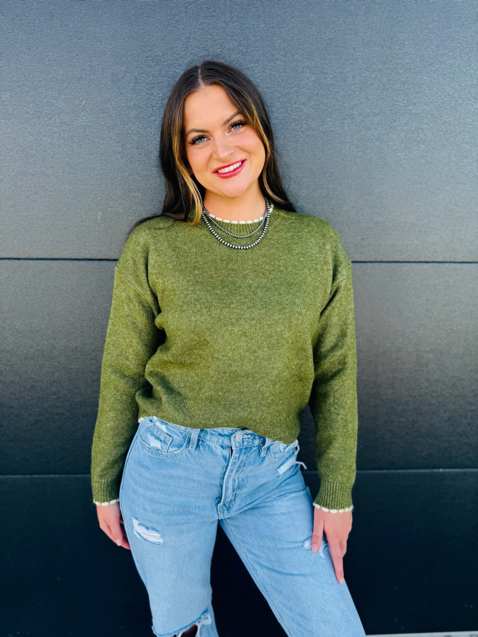 OLIVE GREEN SWEATER WITH CREAM DETAILS - Tops