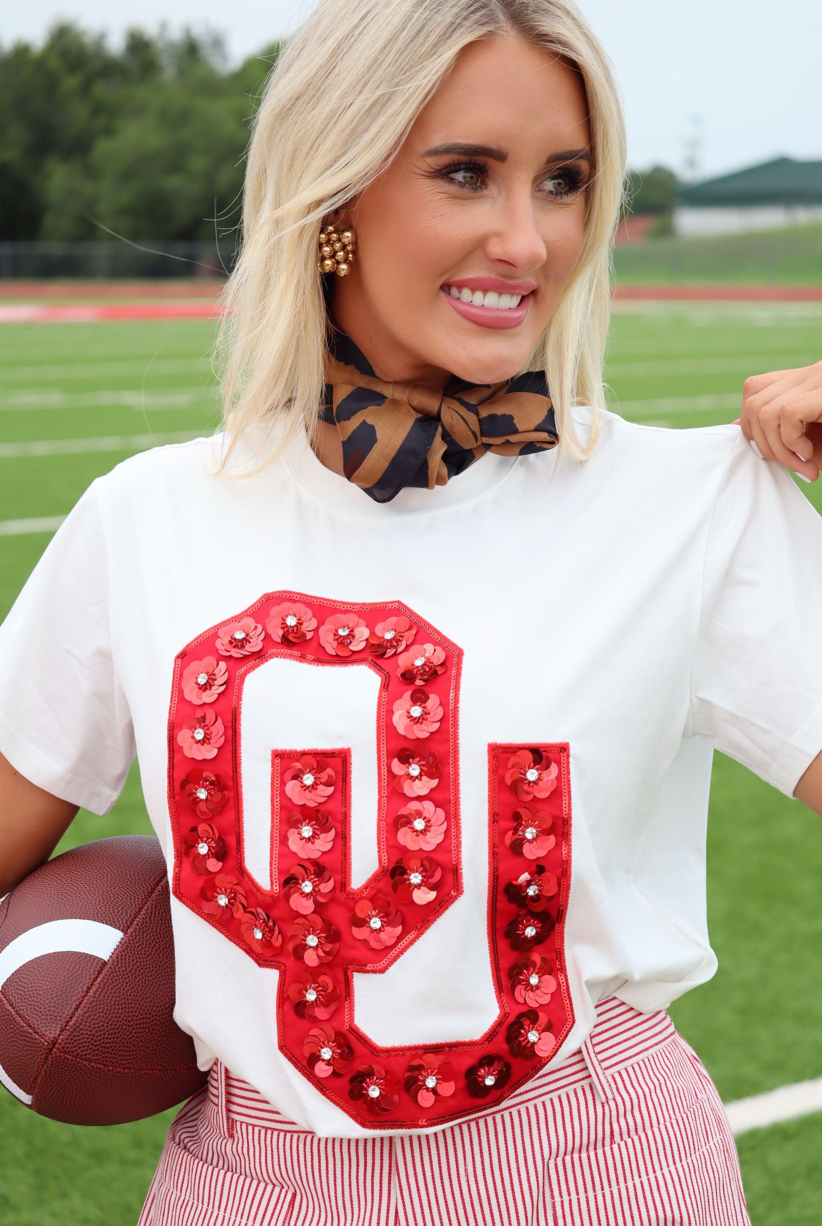 QUEEN OF SPARKLES LICENSED OKLAHOMA MASCOT SEQUIN FLOWER TEE - Tops