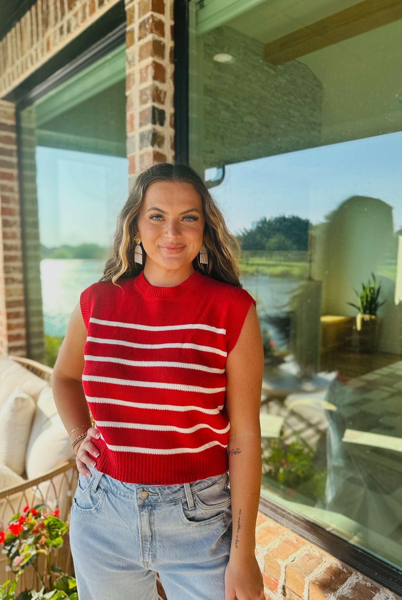 RED AND CREAM STRIPED SLEEVELESS SWEATER - Tops