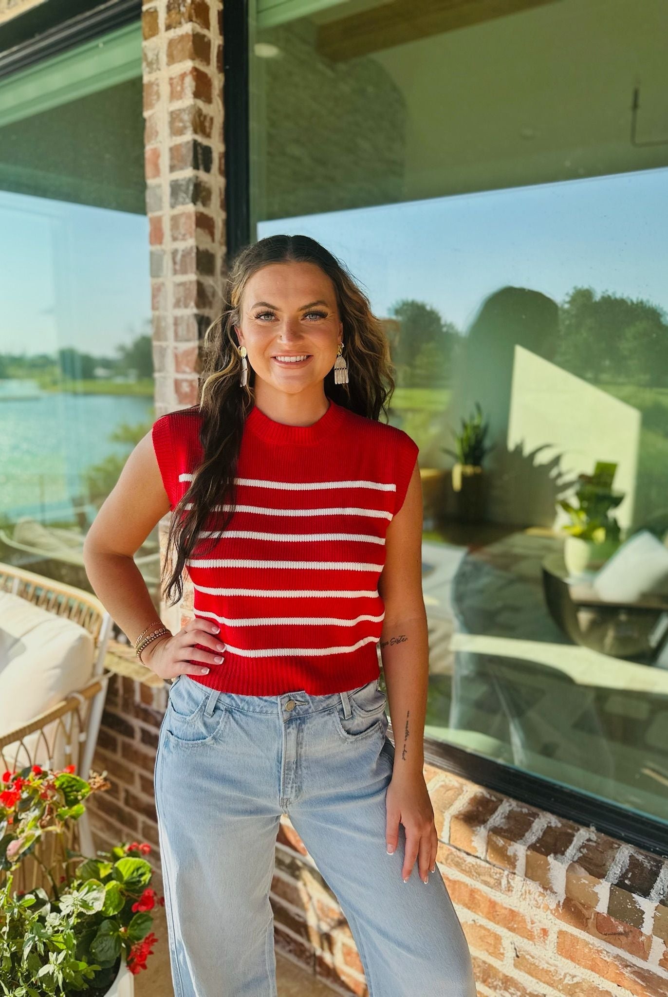 RED AND CREAM STRIPED SLEEVELESS SWEATER - Tops