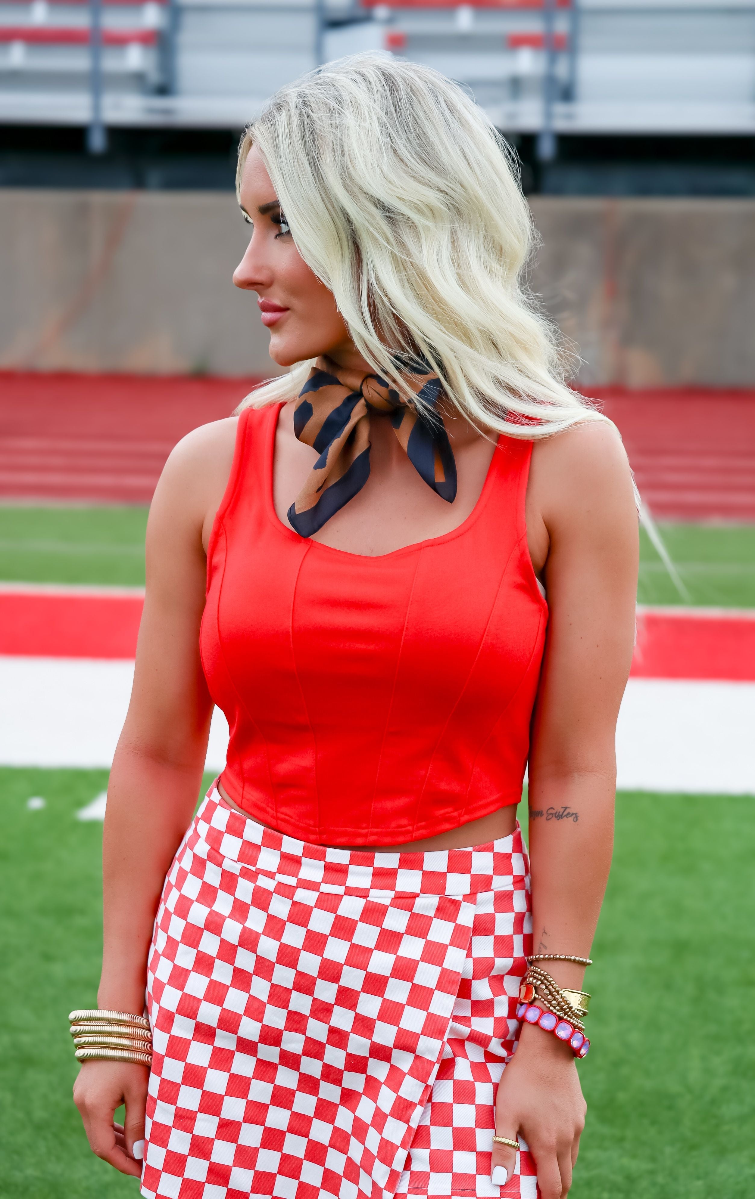 RED CORSET SEAM DETAIL CROP TANK TOP - Tops