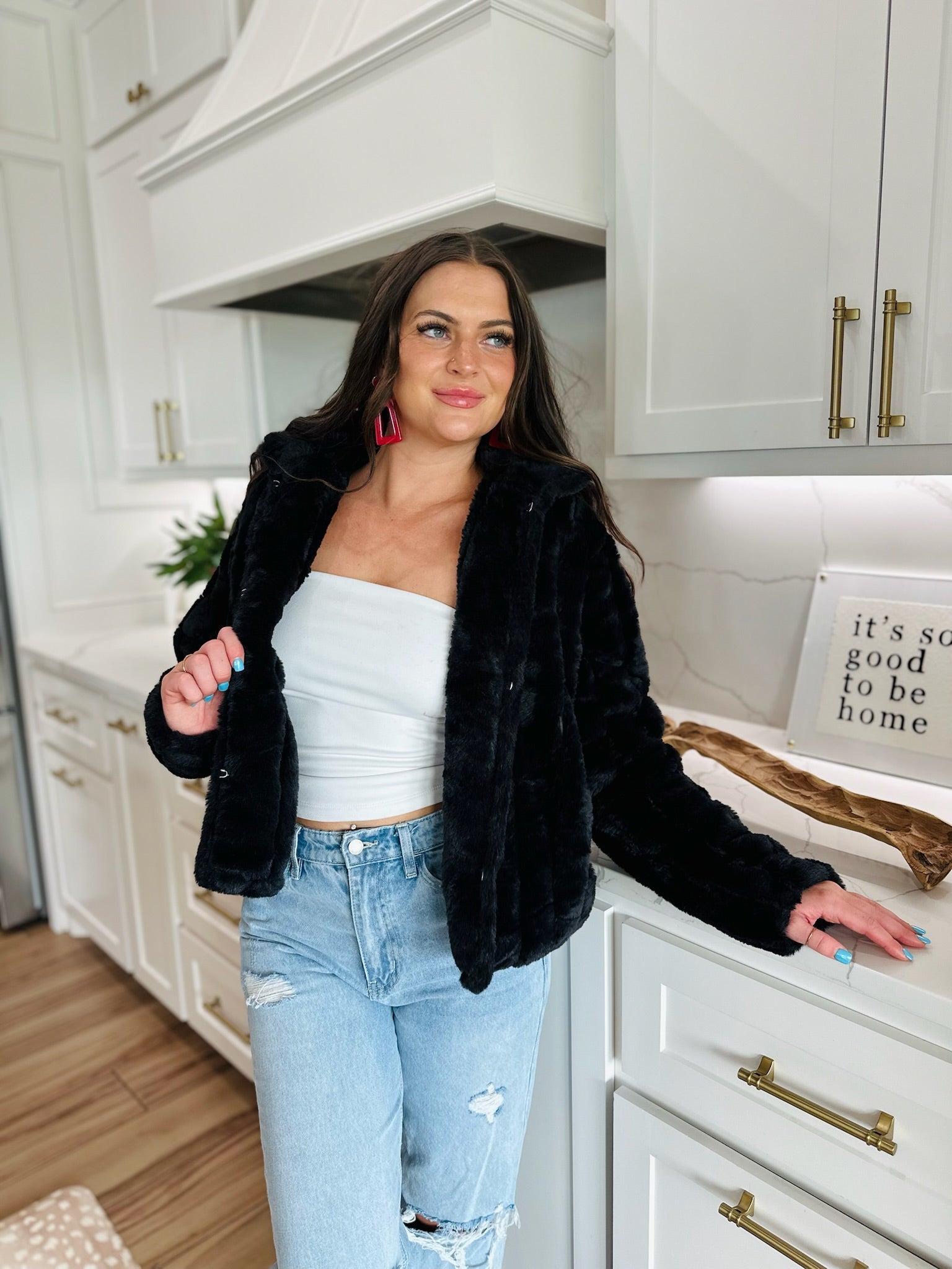 BLACK FAUX FUR JACKET - Tops