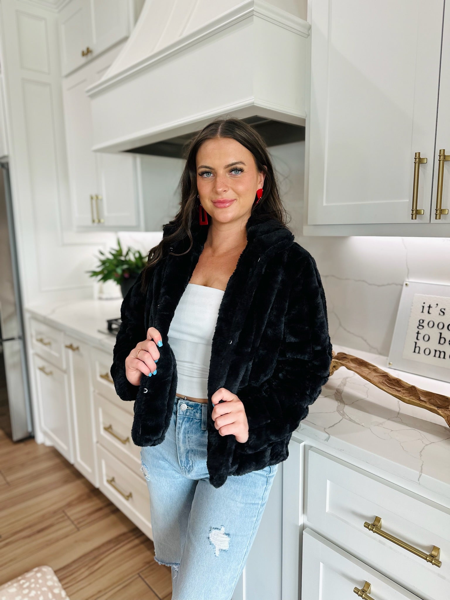BLACK FAUX FUR JACKET - Tops