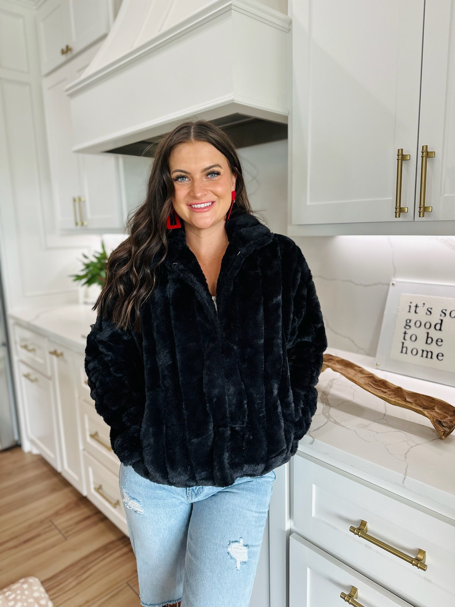 BLACK FAUX FUR JACKET - Tops