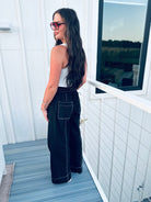 BLACK SOLID HIGH-WAIST DRAWSTRING WIDE-LEG PANTS BY ENTRO - Bottoms