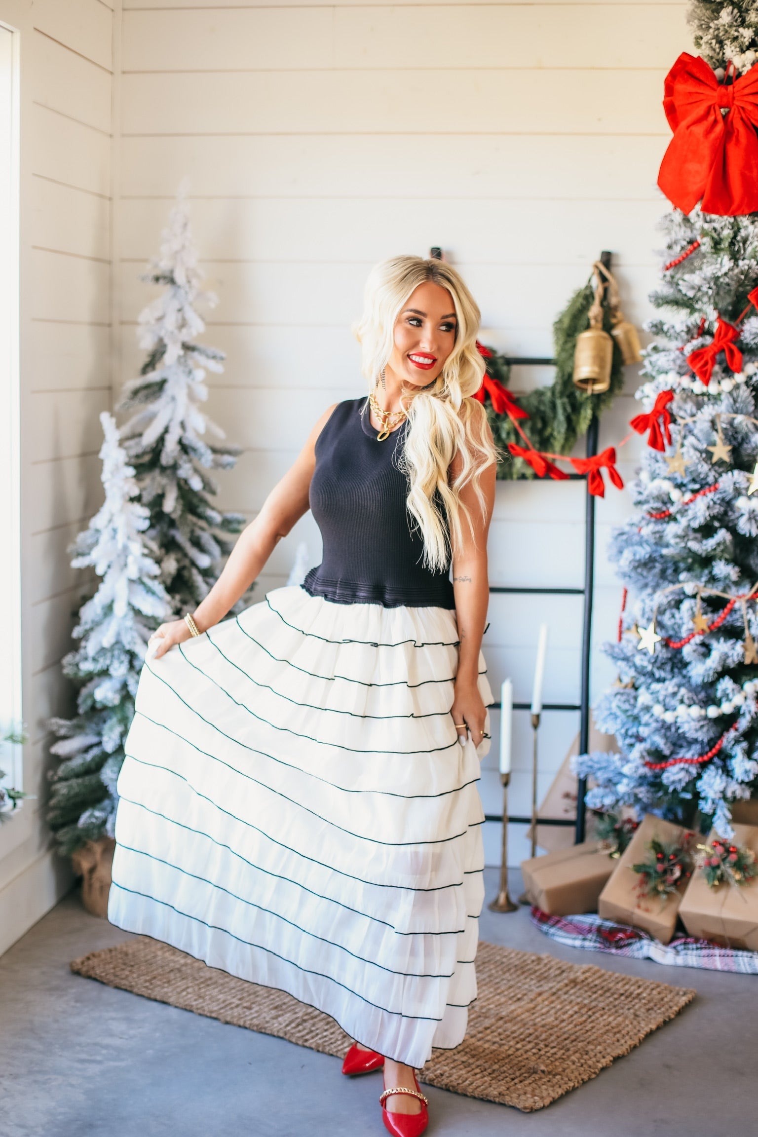 CONTRAST BLACK AND IVORY LACE RUFFLE LAYERED DRESS - Dress