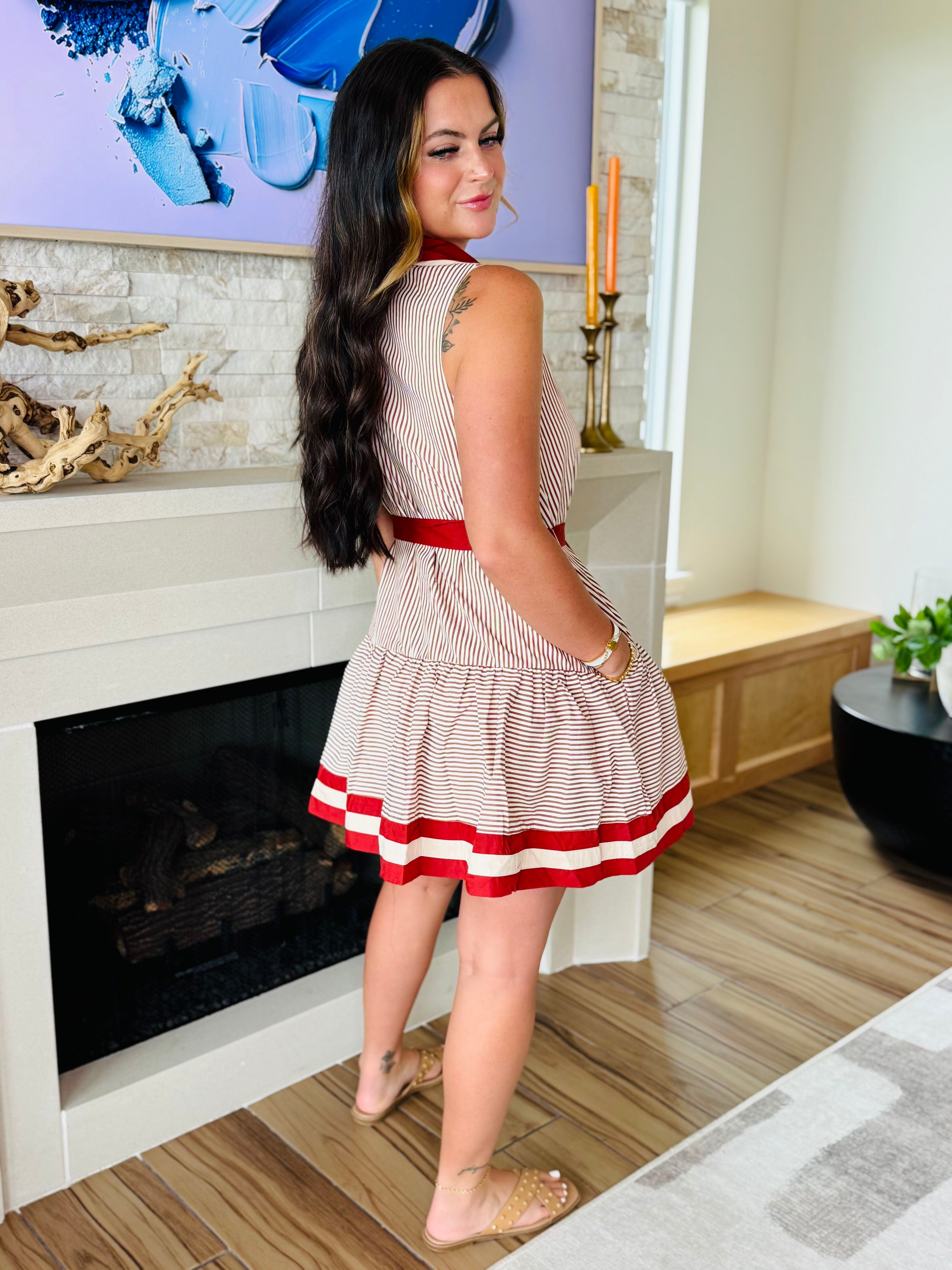 CRIMSON AND CREAM SLEEVELESS DRESS WITH BOWTIE BY ENTRO - Dress