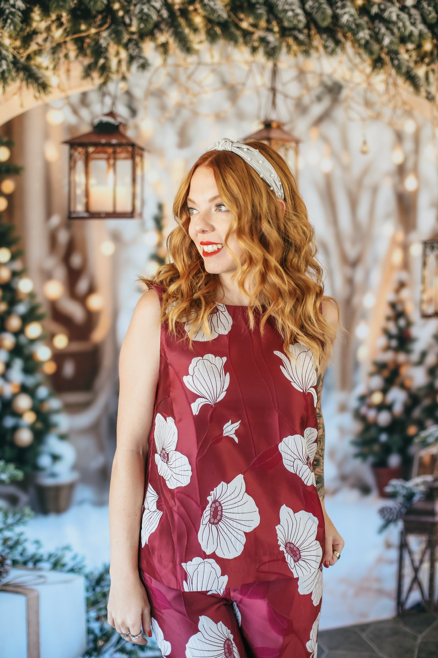 ENTRO BROCADE SILVER & RUBY DRESSY PANT SET - SET