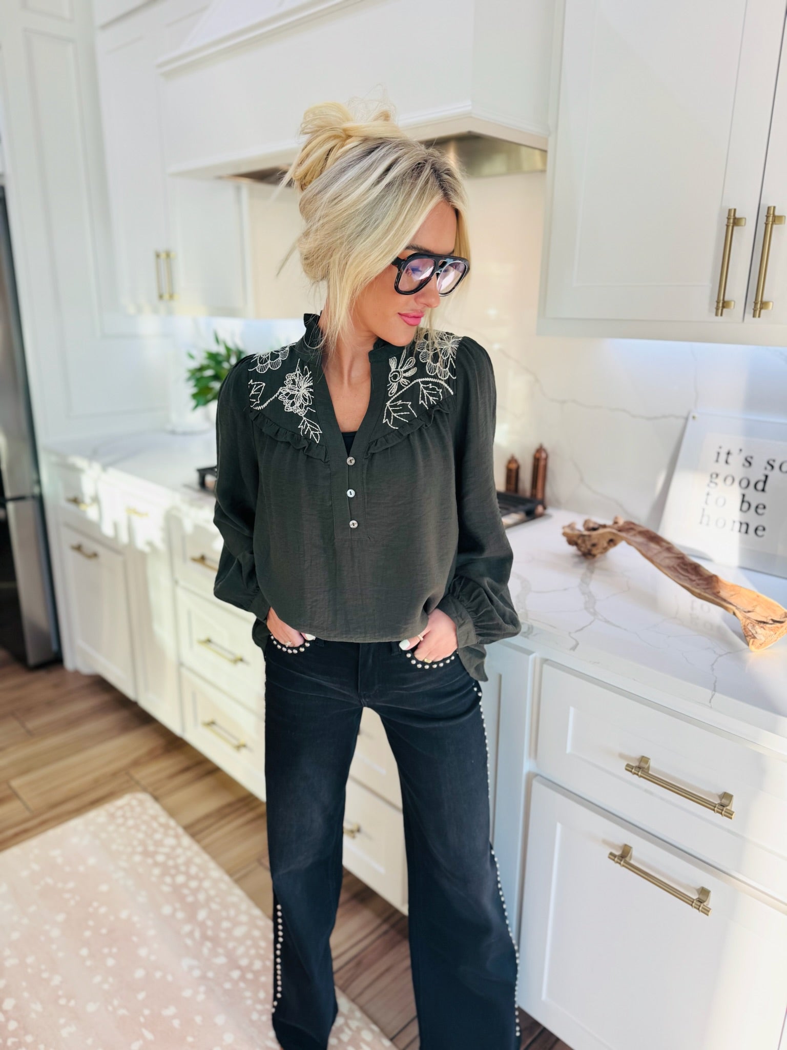 ENTRO LONG SLEEVE TOP WITH CREAM FLORAL EMBROIDERY - Tops