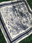 NAVY AND WHITE TOILE NECK SCARF