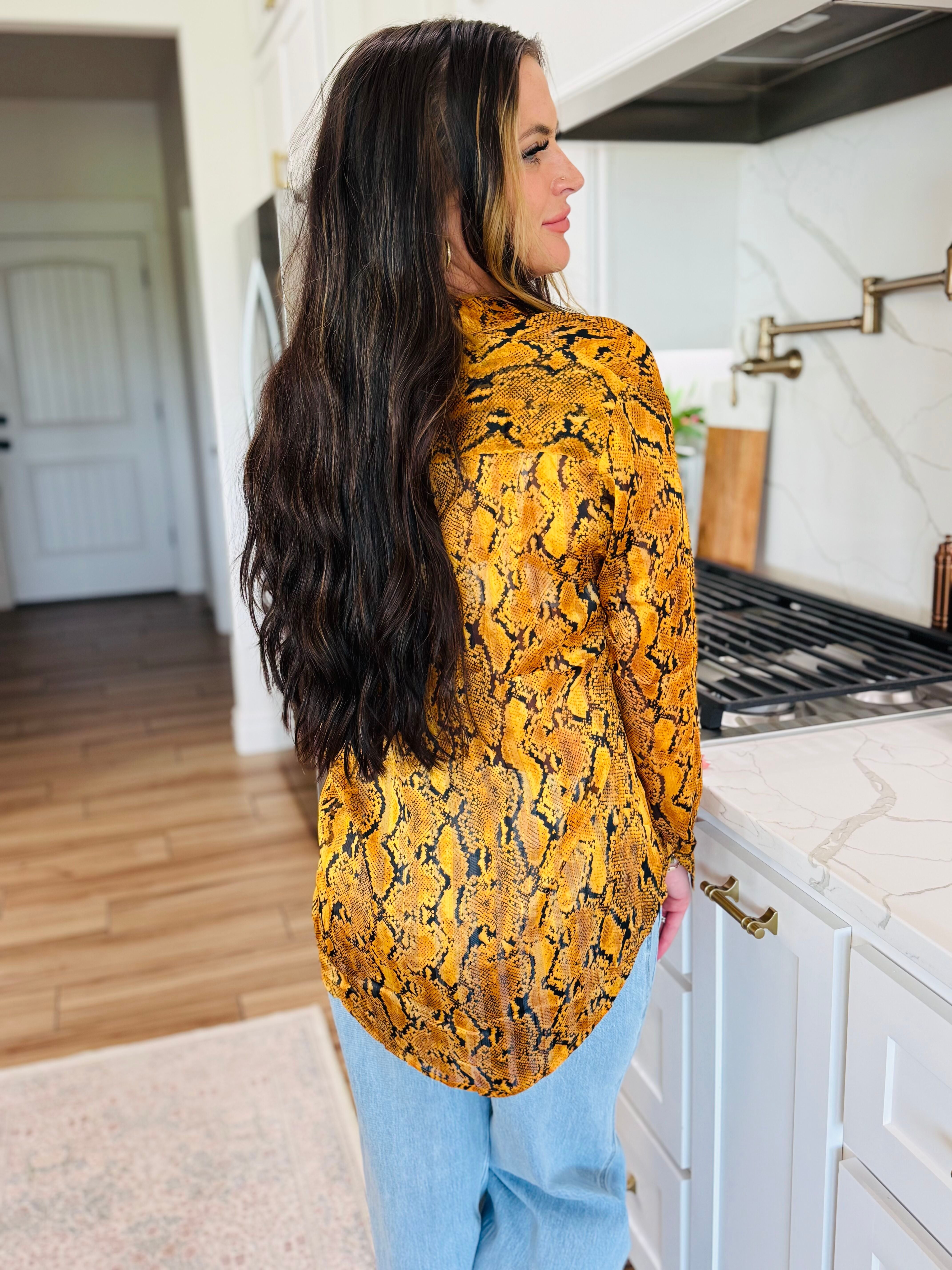 YELLOW SNAKE PRINT – PORTIA BUTTON-UP BLOUSE - Tops