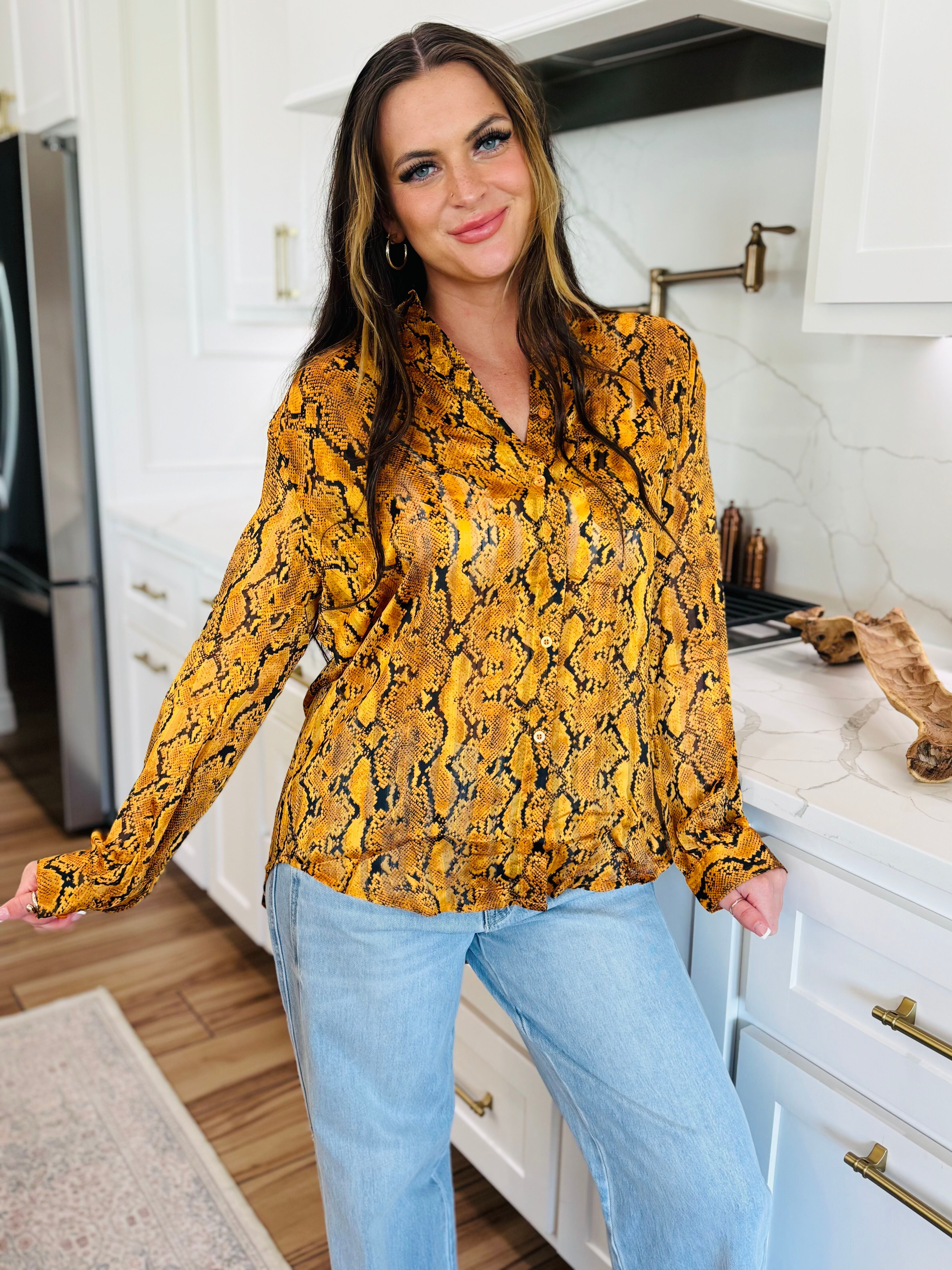 YELLOW SNAKE PRINT – PORTIA BUTTON-UP BLOUSE - Tops